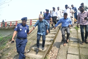 ‘কাজের সংখ্যার চেয়ে মানের ওপর গুরুত্ব দিতে হবে’