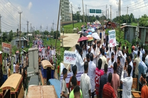 হাসপাতাল চালুর দাবিতে সুনামগঞ্জে মহাসড়ক অবরোধ