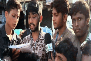 শিক্ষামন্ত্রীর পদত্যাগসহ ৩ দাবি শিক্ষার্থীদের