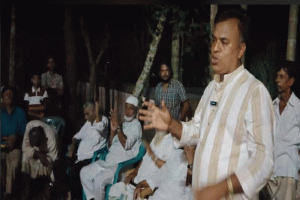 ছাতকে গ্রামবাসীর সঙ্গে চেয়ারম্যান প্রার্থী জাহাঙ্গীর আলমের মতবিনিময়