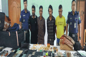 জকিগঞ্জে বিপুল পরিমাণ লুণ্ঠিত মালামালসহ ৪ ডাকাত গ্রেপ্তার