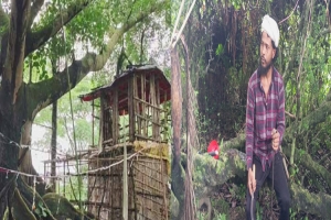 দোয়ারাবাজারে শতবর্ষী কবরস্থানে কথিত পীরের ‘আস্তানা’