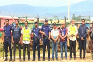 কোম্পানীগঞ্জে অভিযানে ৩৯ ট্রাক্টরসহ পাথর–বালু জব্দ, আটক ৫