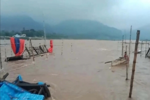 বর্ষণ ও ঢলে প্লাবিত ভোলাগঞ্জ সাদাপাথর, পর্যটনকেন্দ্র বন্ধ