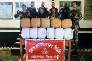মাধবপুরে খড়ের আড়ালে লুকানো ১০০ কেজি ভারতীয় গাঁজা উদ্ধার, আটক ২