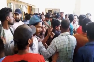 মৌলভীবাজারে তরুণীর মৃত্যুকে কেন্দ্র করে হাসপাতালে উত্তেজনা