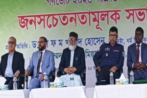 ‘হ্যাঁ’ ভোটে ফ্যাসিজম ও স্বৈরতান্ত্রিক শাসন থেকে মুক্তি মেলবে : ধর্ম উপদেষ্টা