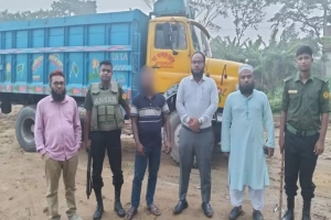 চুনারুঘাটে অবৈধ সিলিকা বালু পাচারের সময় ট্রাকচালক আটক