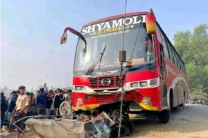 হবিগঞ্জে বাস–অটোরিকশা সংঘর্ষে চালক নিহত
