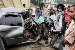 ওসমানীনগরে বাস-প্রাইভেটকার মুখোমুখি সংঘর্ষে বাবা–কন্যাসহ দুইজন নিহত, আহত ৪