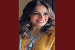 ৬ বছর পর অভিনয়ে ফিরছেন বিপাশা বসু