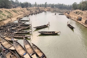 সিলেটের নদ-নদীতে বালু খেকোদের আগ্রাসন