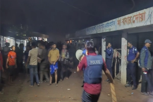 নবীগঞ্জে বিমার গ্রাহক সংগ্রহ নিয়ে সংঘর্ষে আহত অর্ধশতাধিক