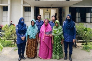 তাহিরপুরে ৭ কেজি গাঁজা ও ২ লাখ টাকাসহ ৩ নারী আটক