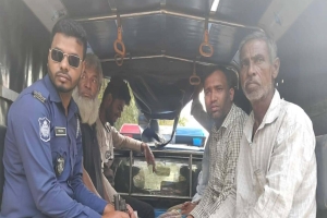 জকিগঞ্জে সরকারি রাস্তার কোটি টাকার ইট লুট: টাস্কফোর্সের অভিযানে আটক ৬