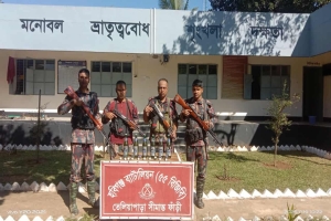 মাধবপুরে বিজিবি'র অভিযানে ভারতীয় মদ ও ইস্কাপ সিরাপ উদ্ধার