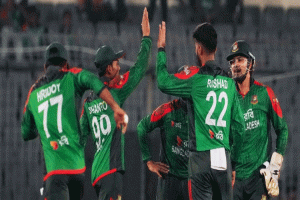 রিশাদের ঘূর্ণিতে দুর্দান্ত জয় পেল বাংলাদেশ