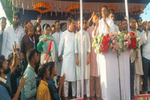 ‘বিএনপির হাইকমান্ড কেন দলীয় চাঁদাবাজদের থামাতে পারছে না’