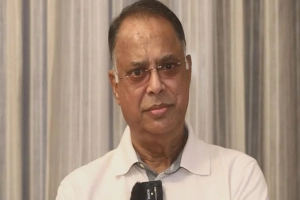 'পর্যাপ্ত তেল মজুত আছে, শঙ্কার কারণ নেই': জ্বালানিমন্ত্রী ইকবাল হাসান মাহমুদ টুকু