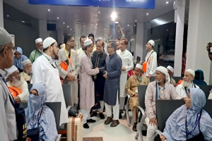 সিলেট থেকে ৪১৯ যাত্রী নিয়ে প্রথম ফ্লাইট মদিনায়