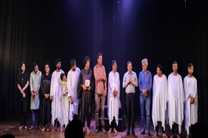 সিলেটের ‘মহাকালের অন্তর্যাত্রা’ নাটকে মুগ্ধ রাজধানী!