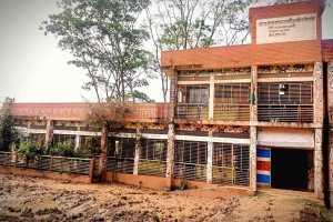 ছাতকে বিদ্যালয়ের তালা ভেঙে ১১টি সিলিং ফ্যান চুরি