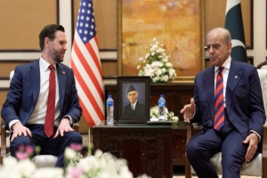 ইসলামাবাদে কোনো সমঝোতা ছাড়াই শেষ হলো মার্কিন-ইরান বৈঠক