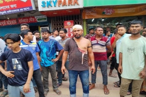 শ্রীমঙ্গলে দুই শ্রমিক গ্রুপের রক্তক্ষয়ী সংঘর্ষে সাংবাদিকসহ আহত ২০