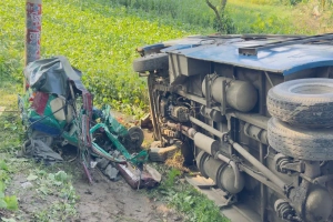 অসুস্থ বাবার চিকিৎসার পথে শেষ হলো এক পরিবারের গল্প
