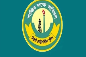 সিলেটে অবৈধ যানবাহন নিয়ন্ত্রণে কঠোর অভিযান, শোরুমে চূড়ান্ত নোটিশ