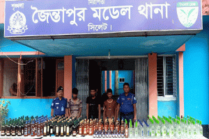 জৈন্তাপুরে ট্রাক থেকে বিদেশি মাদকদ্রব্য জব্দ, আটক ৩