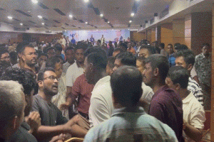 জ্বালানি প্রতিমন্ত্রীর সামনেই ছাত্রদলের দুই পক্ষের হট্টগোল-হাতাহাতি