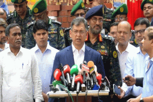 নতুন কোনো যৌথবাহিনী নয়, সমন্বিত অভিযান জোরদার হবে: স্বরাষ্ট্রমন্ত্রী