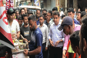 শ্রীমঙ্গলে ফুটপাত দখলমুক্ত করতে উচ্ছেদ অভিযান, ৬ প্রতিষ্ঠানকে জরিমানা