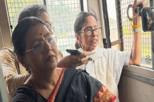 দিল্লিতে আটক মমতা বন্দ্যোপাধ্যায়