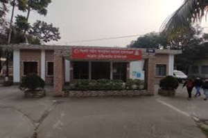 ‘প্রেসক্রিপশন আছে, ওষুধ নেই’