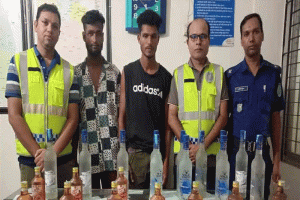কমলগঞ্জে ২২ বোতল ভারতীয় মদসহ দুই যুবক আটক