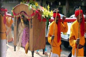 বানিয়াচংয়ে বিলুপ্তির পথে হাজার বছরের ঐতিহ্যবাহী পালকি
