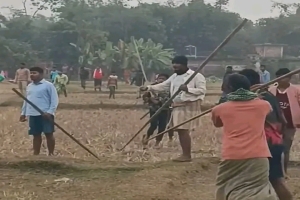 দোয়ারাবাজারে বালু উত্তোলনকে কেন্দ্র করে দুই গ্রামবাসীর সংঘর্ষে আহত ১৫