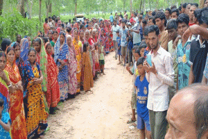 কমলগঞ্জে চা বাগানে পাতা চুরিতে বাধা, হামলায় আহত বাগান চৌকিদার