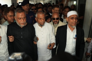 আদালতে আরিফুল, বাবর ও জি কে গৌছ নিজেদের নির্দোষ দাবি করলেন