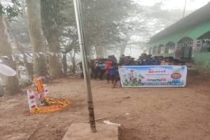 বাঁশ-কাঠে শ্রদ্ধার্ঘ্য: ১০৯ বছরেও উন্নয়নের ছোঁয়া লাগেনি শতবর্ষী চাকুয়া স্কুলে