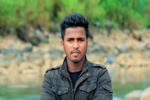 কোম্পানীগঞ্জে পাথরবাহী ট্রাক্টর উল্টে তরুণের মৃত্যু: আহত ১