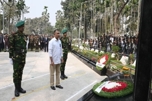 পিলখানা ট্র্যাজেডির শহীদদের প্রতি রাষ্ট্রপতি ও প্রধানমন্ত্রীর শ্রদ্ধা