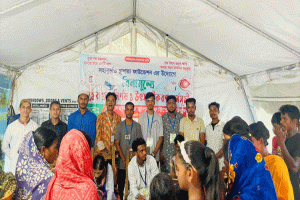সিলেটের মংলিছড়া চা বাগানে বিনামূল্যে রক্তের গ্রুপ নির্ণয়