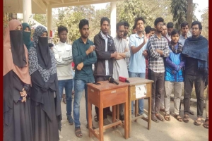 শাকসু নির্বাচন স্থগিতের প্রতিবাদে ক্লাস–পরীক্ষা বর্জন,শাটডাউনের হুঁশিয়ারি