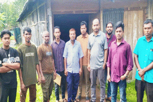 কুলাউড়ায় অটোরিকশা চার্জিং স্টেশনে অবৈধ বিদ্যুৎ সংযোগ, জব্দ মিটার-চার্জার