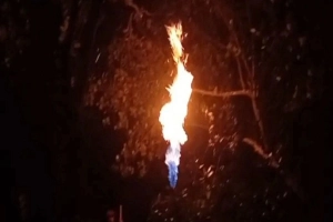 শায়েস্তাগঞ্জে টিউবওয়েল বসাতে গিয়ে অগ্নিকাণ্ড